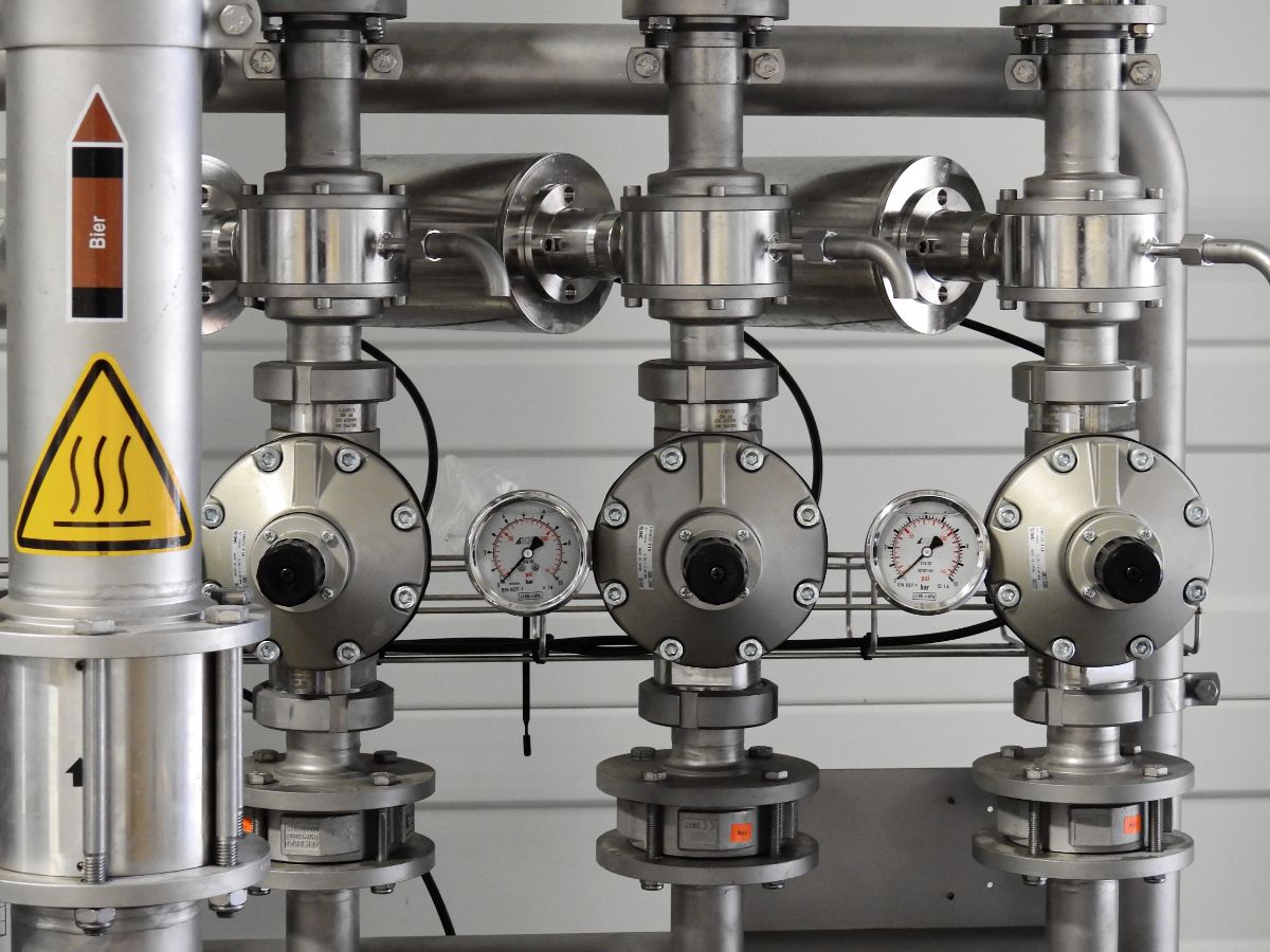 Pressure vessels and heat exchangers in fabrication