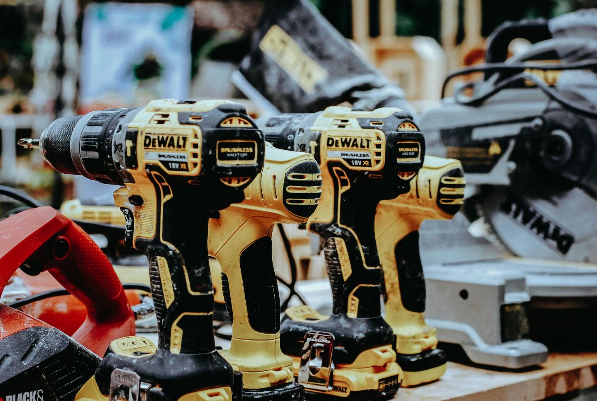 Power tools and workshop equipment